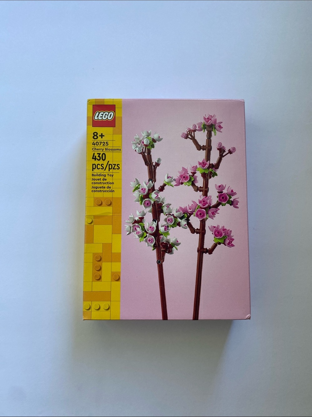 LEGO Cherry Blossoms (40725) set